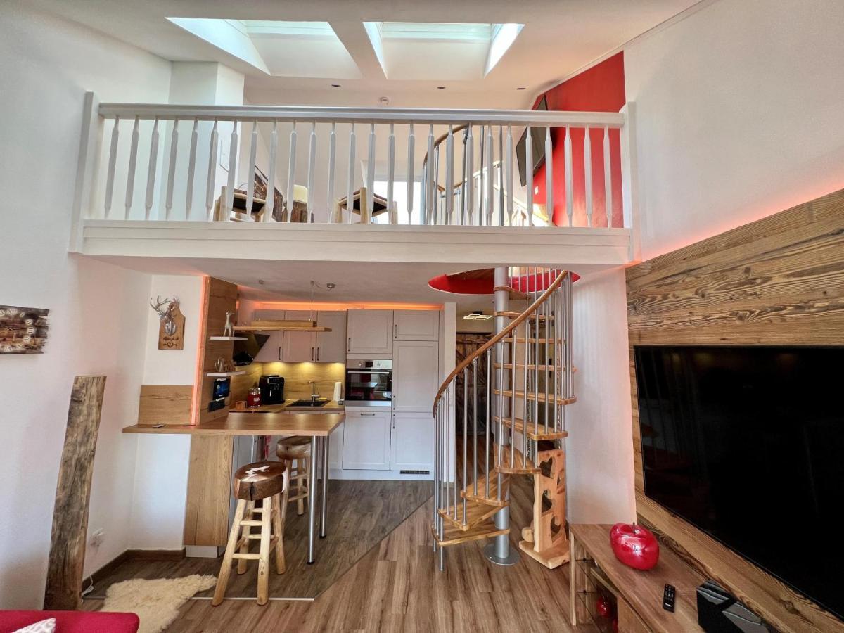Alpenliebe-Mit Bergblick Apartment โอเบอร์สเทาเฟิน ภายนอก รูปภาพ