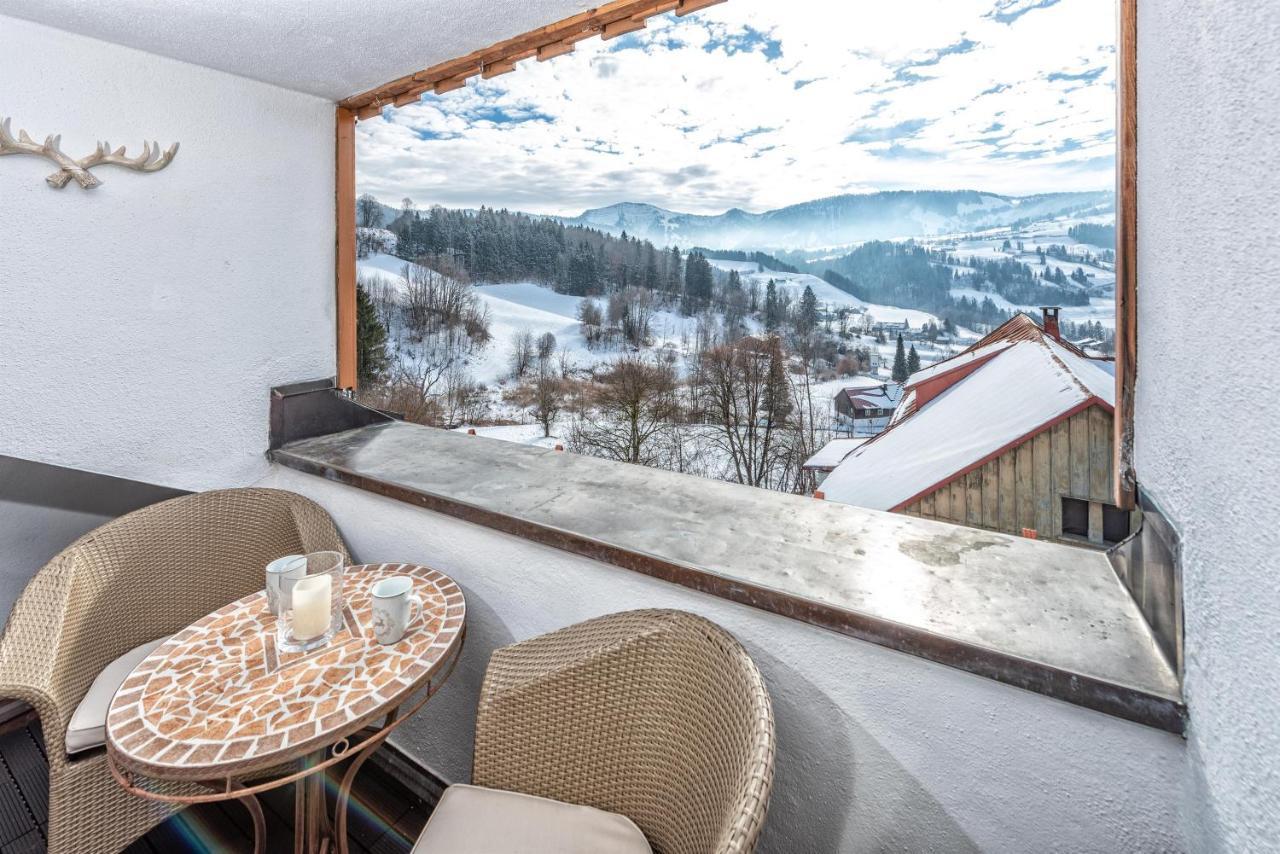 Alpenliebe-Mit Bergblick Apartment โอเบอร์สเทาเฟิน ภายนอก รูปภาพ